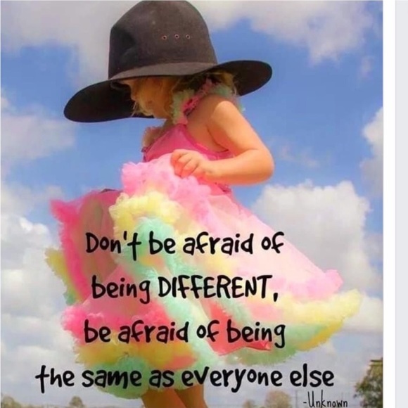 150.  Aidan Mattox Printed Halter Maxi Dress in Navy Multi-color, Size 10 NWT - Picture 16 of 16